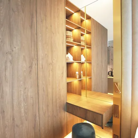 Infinity Senso330 Baltic アパート